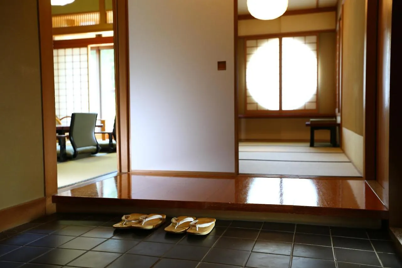 Oku Yugawara Sansuirou Hotel 4*,  Japan