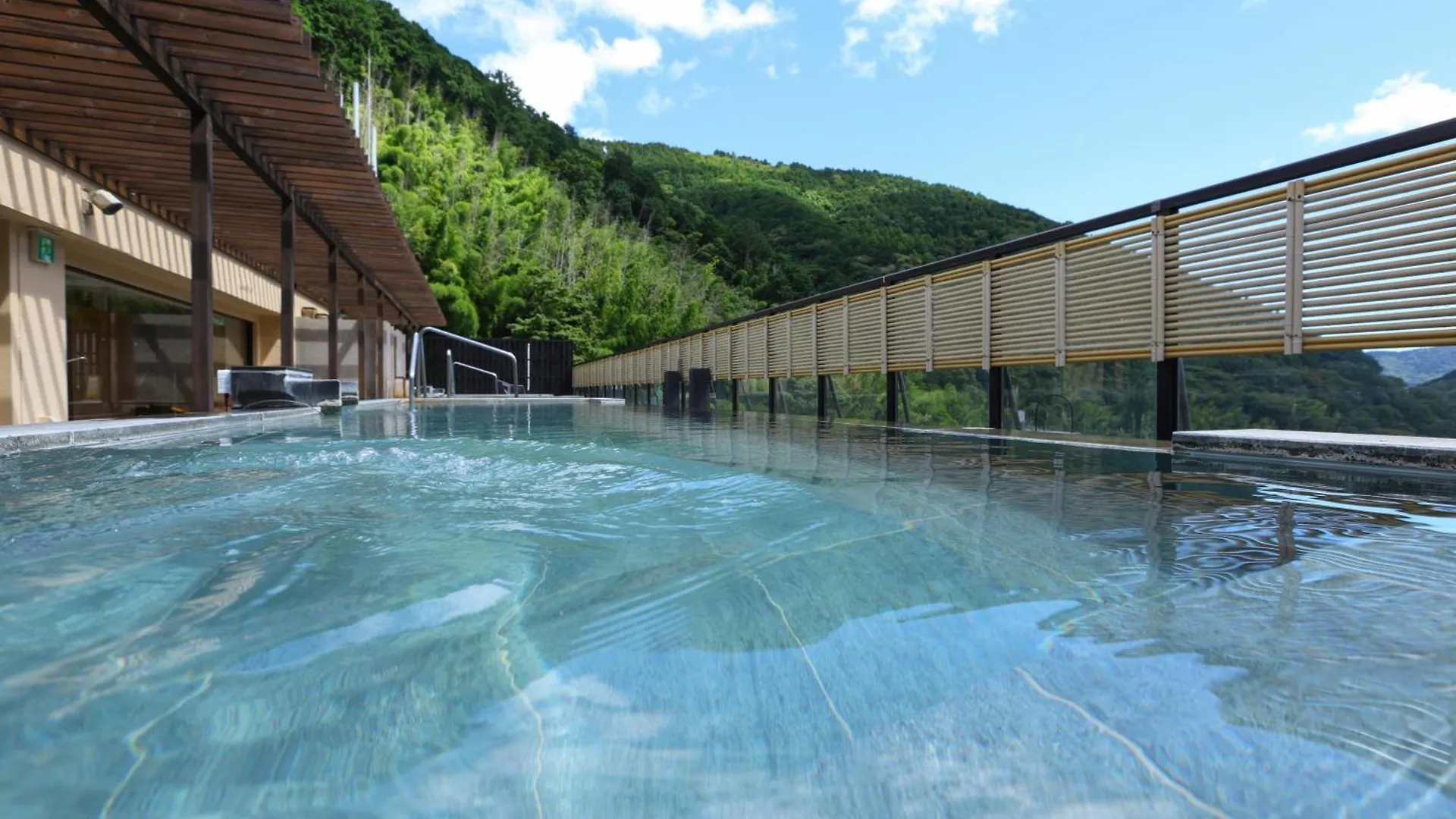 Ryokan Oku Yugawara Sansuirou Hotel