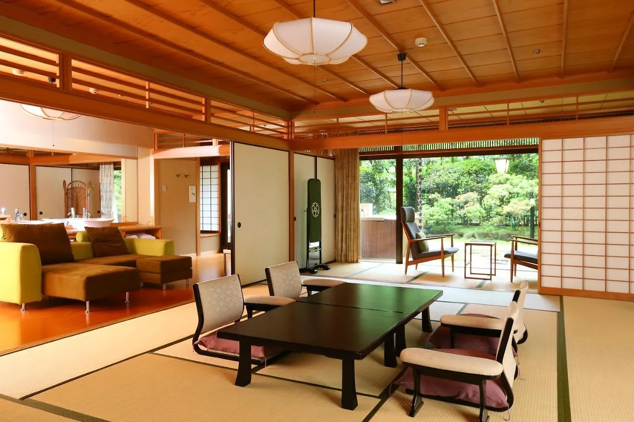 Ryokan Oku Yugawara Sansuirou Hotel
